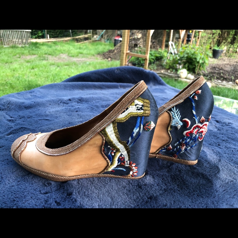 Dries Van Noten satin platform heels 38